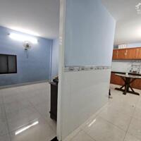 Nhà sổ riêng lầu trệt Kp Đông Ba,- Phường Bình Hòa. - lh 03548300108 e đoàn xem nhà