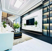 Siêu Hiếm, Rẻ Nhất Khu Vực Cầu Giấy, Nhà Đẹp, Gần Phố, Gần Nhiều Trường Đại Học Lớn 35M2, 5 Tầng