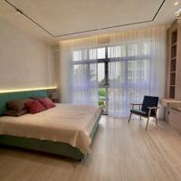 Bán Ground house, DT 204m2, TK 3PN, 2WC, NTCC, nhà đẹp, giá bán 21 tỷ