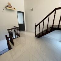 PHƯỜNG 8 TÂN BÌNH - GIÁP TRUNG TÂM Q 10 - HẺM 3.5M THÔNG 958 LẠC LONG QUÂN- 3 TẦNG - 2 PN- VÀI BƯỚC HẺM XE HƠI - GIÁ 4.95 TỶ