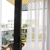 Căn Hộ Góc 2 Mặt Tiền Phan Tứ- Doanh Thu 100 Triệu/ Tháng