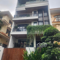 Cho Thuê Nhàmặt Tiềnyên Thế. Dt: 9X18M. 1 Trệt 4 Lầu. Thang Máy, Phòng Rộng. Giá 55 Triệu/Tháng.