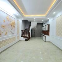 Gia đình cần bán nhà phân lô ngõ 106 Hoàng Quốc Việt dt 50 m2 x 7 t mt 4,5 m ô tô vào nhà giá 25,5 tỷ