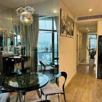 Chính Chủ Cho Thuê Penhouse Everich Quận 11, 4 Phòng Ngủ 5 Vệ Sinh 450M2, Giá 65 Triệu/Th. Liên Hệ: 0939,125,171 Trà