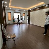 Cho thuê văn phòng 50m2 Mỗ Lao, ô tô đỗ cửa, mới đẹp sạch sẽ giá 6tr/tháng.