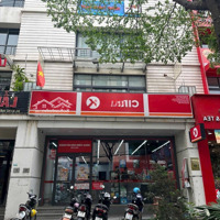 Cho Thuê Nhà Mặt Phố Hoàng Quốc Việt, Diện Tích: 130M2X 3 Tầng, Mặt Tiền: 8M, Vị Trí Đẹp, Vỉa Rộng