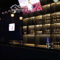 Cho Thuê Nhà Mặt Phố Nguyễn Đình Thi - View Hồ Tây 240M2X4T,Mặt Tiền18M Vỉa Hè Sân Bay Vị Trí Siêu Đẹp