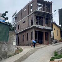 Bán Nhà 3 Tầng Ô Góc Sân Vận Động Hà Lầm,DT:59m2 Oto Đỗ Cửa !!!