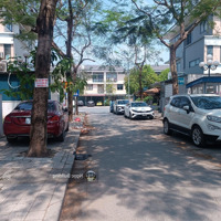 Chính Chủ Cần Cho Thuê Gấp Văn Phòng Mặt Phố Phạm Tuấn Tài - Đặng Thùy Trâm. Giá Bán 12 Triệu