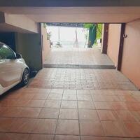 Bán nhà mặt phố Nhật Chiêu, Tây Hồ 110m2, 5T thang máy có hầm, mặt tiền 6.6m, 2 thoáng