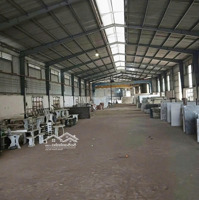 Cho Thuê Xưởng 3200M2. Giá Bán 80 Triệu. Mặt Tiền Dt743. Dĩ An.