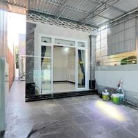 Nhà cấp 4, 150m2, xây kiên cố, Củ Chi, SHR, Giá 1 tỷ 060.