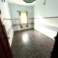 Chỉ 2 Triệu 200 Là Thuê Được Phòng Trọ Mặt Tiền Tại Đường Phạm Văn Chí, Quận 6, Ở Liền