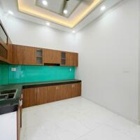 Nhà mới xây đường ô tô ngay chợ Trung Thành 4,2x20 SHR 4PN 2WC