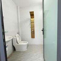 Nhà mới xây đường ô tô ngay chợ Trung Thành 4,2x20 SHR 4PN 2WC