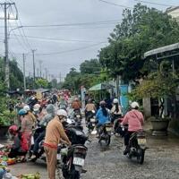 Chính chủ cần bán gấp lô đất kinh doanh buôn bán sầm uất đường 15m trục chính vào KCN Điện Ngọc