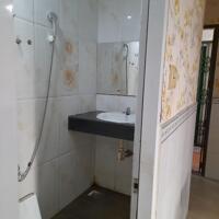 Cần bán chung cư 312 Lạc Long Quân Quận 11 - sổ hồng rồi giá 2,8 tỷ