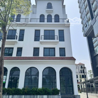 Gia Đình Tôi Cần Bán Lô Góc Shophouse Sunshine Golden River Ciputra Tây Hồ