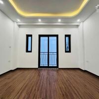 Bán nhà Văn Hội, Bắc Từ Liêm 31M2 ,5 Tầng, Mặt tiền :3,5 M, Giá: 5,7 tỷ