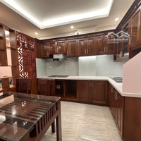Bán Căn Hộ Chung Cư Đường Dương Đình Nghệ, Yên Hòa, Cầu Giấy, Hà Nội, 105M². Giá Chào 6.3 Tỷ