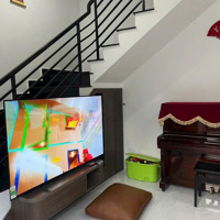 99M2 Ngang 5M Giá Bán 3,7 Tỷ Nhà 2 Tầng Đẹp Hẻm Xe Máy Gần Lạc Long Quân, Nha Trang, Khánh Hoà