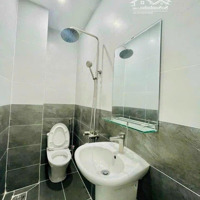 Cho Thuê Siêu Phẩm Nhà Mặt Tiền Trần Bá Giao, Phường 5