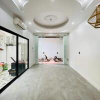 HOÀNG MAI_ NHÀ LÔ GÓC_42M2_5 TẦNG_3,5 MẶT TIỀN_GIÁ 6.9 TỶ