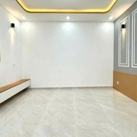 Kẹt Vốn Kinh Doanh Bán Gấp Nhà Nguyễn Ngọc Cung, P,16, Quận 8. Giá Bán 2,45 Tỷ,Diện Tích60M2, Liên Hệ: 0766372453