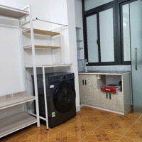 Chdv Đường 3/2, Quận 10: 20M2,Nội Thất 5.5 Triệu/Tháng.