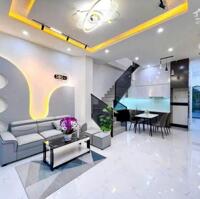Căn nhà 1 trệt 1 lầu mới xây thiết kết hiện đại. Trả trước 750tr nhận nhà dọn vào ở ngay