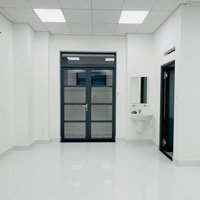 Biệt Thự 3 Tầng Nhà Đẹp Sẵn Máy Lạnh, Thang Máy, Ngăn Phòng Đầy Đủ Xem Nhà Ngay- Nguyễn Hưng
