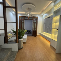 Chủ Mót Bán Giảm Ngay 1 Tỷ, Chỉ Còn Hơn 6 Tỷ - Mới Xây Gần Phố, Gần Ô Tô Nội Thất Sang Xịn Mịn