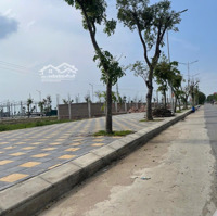 -Bán Đất Tặng Nhà Cấp 4 Gần Khu Công Nghiệp, Tiềm Năng Đầu Tư
-Diện Tích: 116M, Mặt Tiền R
