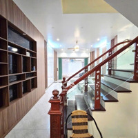 Bán Gấp Căn Nhà Hoàng Cầu Ô Tô Đỗ Cửa Full Nội Thất Nhập Khẩu , Nhà 2 Mặt Ngõ 40M*5T Vừa Ở Vừa Kd