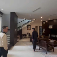 Bán Biệt Thự Cực Đẹp Tại Lê Hồng Phong, 42 Tỷ, 271M2, Hàng Hot