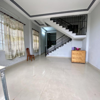 Cho Thuê Nhà Nguyên Căn Hẻm Phước Long Gần Chợ , G.iá Thuê : 5 Triệu. 037.549.7011