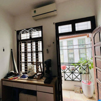 Nhà Gần Phố - Trần Thái Tông - Nhà Thoáng Sáng - Ngõ 3 Gác - 40M2.
