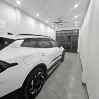 Chính Chủ Bán Nhà Hoàng Mai - Full Tiện Ích Nội Thất - Oto Đỗ Trong Nhà - Giá Chỉ Hơn 19 Tỷ