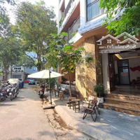 Bán Gấp 70 Tỷ Mặt Tiền Khủng Tại Nguyễn Khánh Toàn, Cầu Giấy. 112M2, 8 Tầng,Mặt Tiền23 M