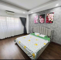 Bán Nhà Mặt Phố Nguyễn Trãi. Diện Tích: 32M2/7 Tầng. Đang Kinh Doanh Sầm Uất. Có Thang Máy. Giá Bán 12 Tỷ