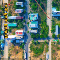 Đất Tđc Hòn Rớ 2 - Giá Bán 2 Tỷ 500 Triệu
-----
Diện Tích : 80M2 Ngang 5M Hướng Đông Nam
Sổ Hồng Xây Tự Do