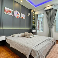 Bán Nhà Đẹp, Gần Phố Linh Lang , Đội Cấn Ngõ Nông Rộng . Diện Tích: 36M X5T Sổ Đẹp Không Lỗi Phong Thuỷ