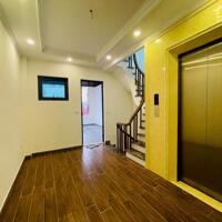 Hiếm! Nhà cực đẹp 55m2x8T thang máy. Cách phố 10m - PCCC, cạnh TTTM Lotte, Vincom phố Linh Lang, Ba Đình.