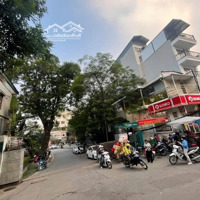 Bán Nhà Đê La Thành - Siêu Phẩm Trung Tâm - Gần Phố - Cho Thuê Ổn Định - 2 Thoáng - 10.5 Tỷ