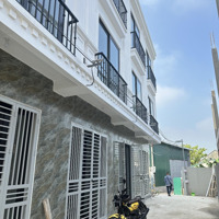 Bán Căn Nhà 43M2 Với 4 Phòng Ngủ, Tại Tiền Yên, Hoài Đức
