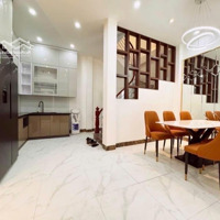 Bán Nhà Q.cầu Giấy,Nhà Đẹp Ở Ngay-35M 5Tầng 6,5Tỷ