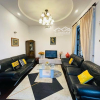 Bán Biệt Thự Sân Vườn Hồ Bơi Đường Lê Hồng Phong, Tp.vũng Tàu Full Nội Thất Sang Trọng
