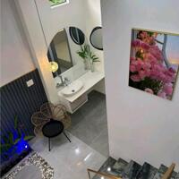 NỢ NGÂN HÀNG CẦN TIỀN NHƯỢNG LẠI CĂN 2 LẦU SHR GIÁP PHƯỜNG BỬU LONG