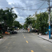 Bán Nhà P.phước Bình, Tp.thủ Đức.
Kdc Đồng Bộ Đường Lớn, Gần Chợ , Trường, Ubnd, Ngân Hàng