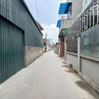 Cần bán 79m2 nhà 3 tầng ngõ 28 Phố Võ Trung, Phúc Lợi. Đường rộng ô tô 7 chỗ ra vào thoải mái
